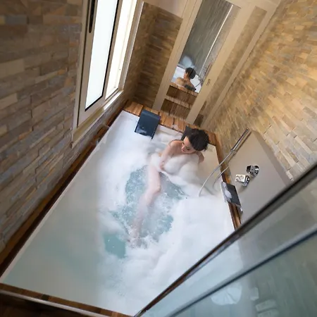 Irooms Campo Dei Fiori Affittacamere 4*