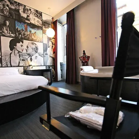 Irooms Campo Dei Fiori Affittacamere 4*