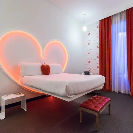 Irooms Campo Dei Fiori Affittacamere 4*