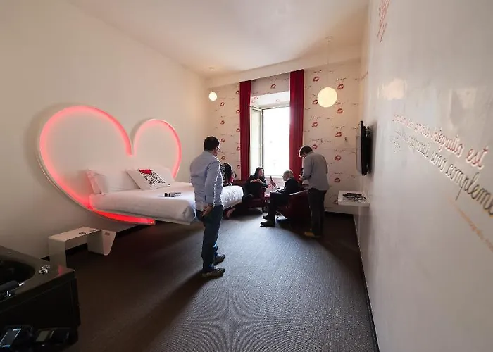 招待所 Magenta Campo Dei Fiori 4*